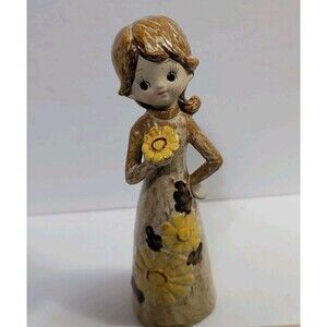 Ceramic Girl 1970s Daisy Dress Hand On Hip 9" Japan 939